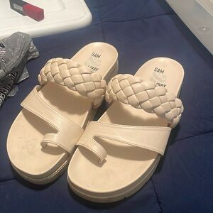 women’s sandals